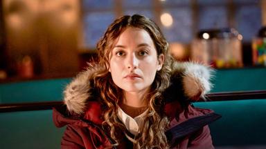 The Republic of Sarah 1x2