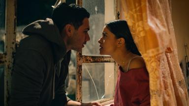 Coyotl: Bestia vs Narco 1x2