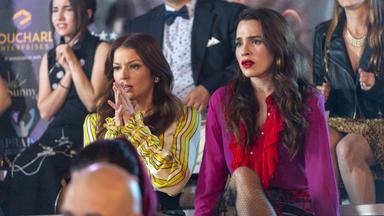 Asquerosamente ricos 1x8