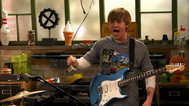 ¡Buena suerte, Charlie! 2x22