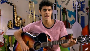 Violetta 1x76