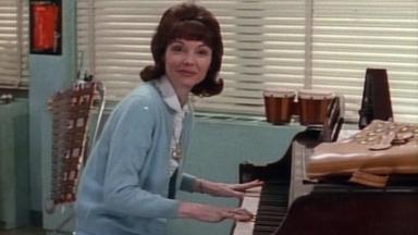 Aquellos maravillosos años 3x16