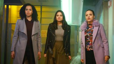 Embrujadas 1x8