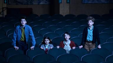 It: Bienvenidos a Derry 1x1